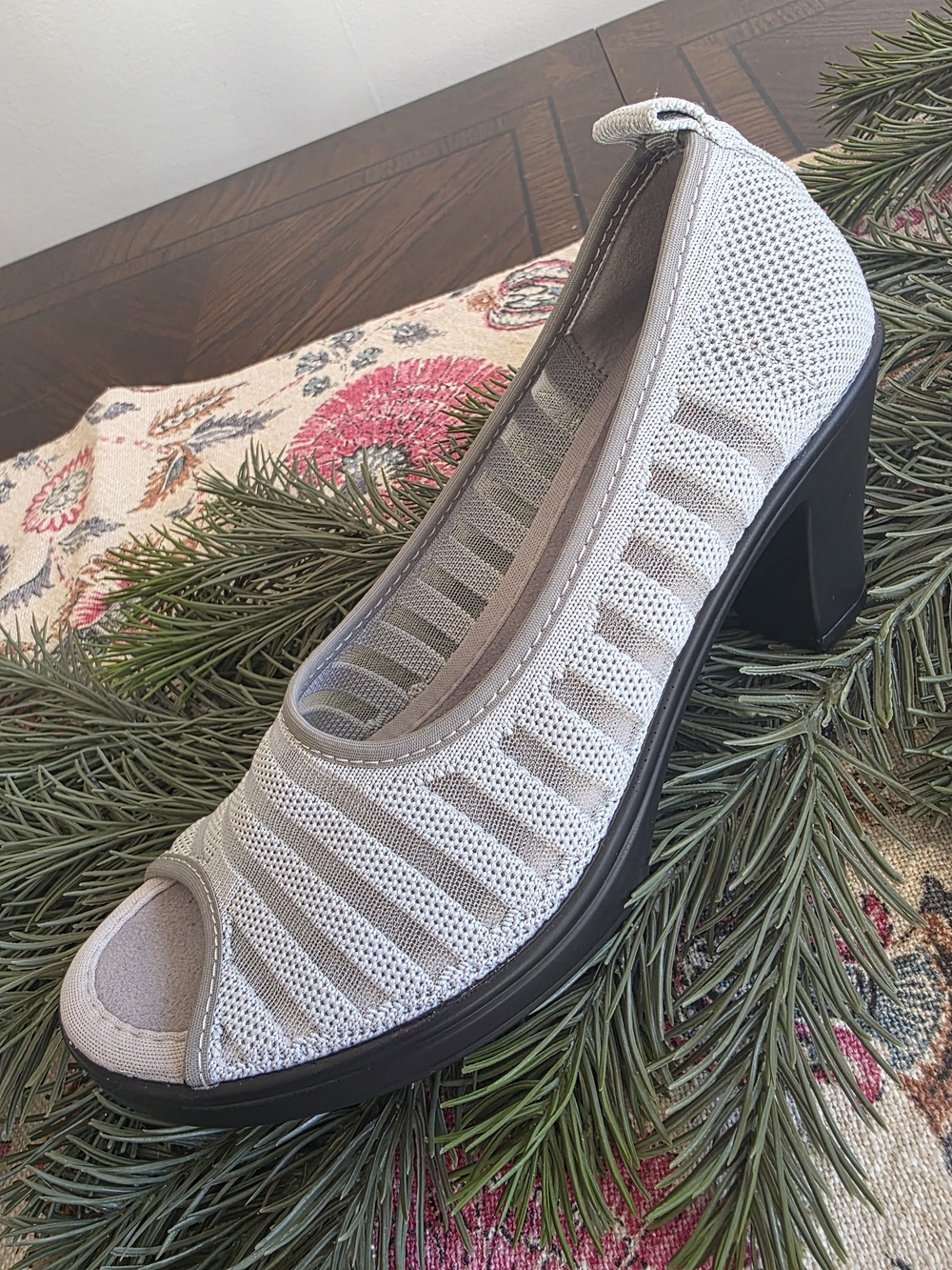 bernie mev. Women's Lupin Heel in Light Grey Sheer